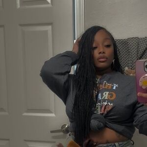 Meet your Posher, Paige